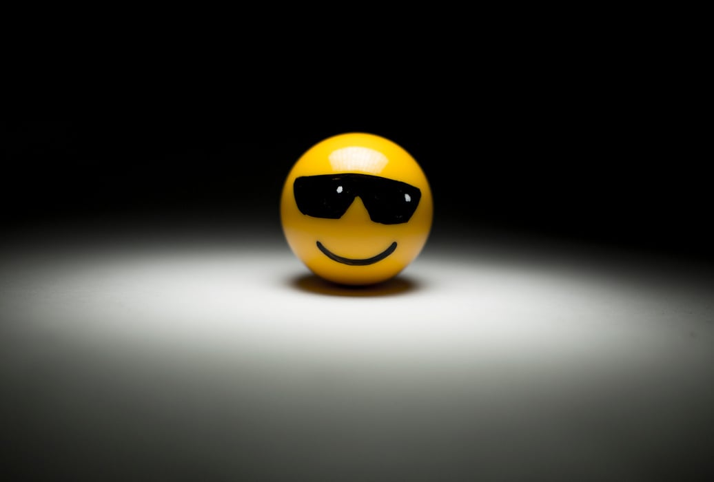 cool happy sunglasses emoji emoticon